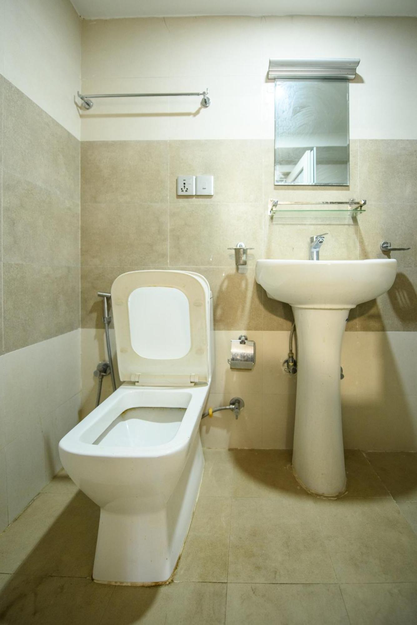 Sichu Chhen Apartamento Lalitpur Exterior foto
