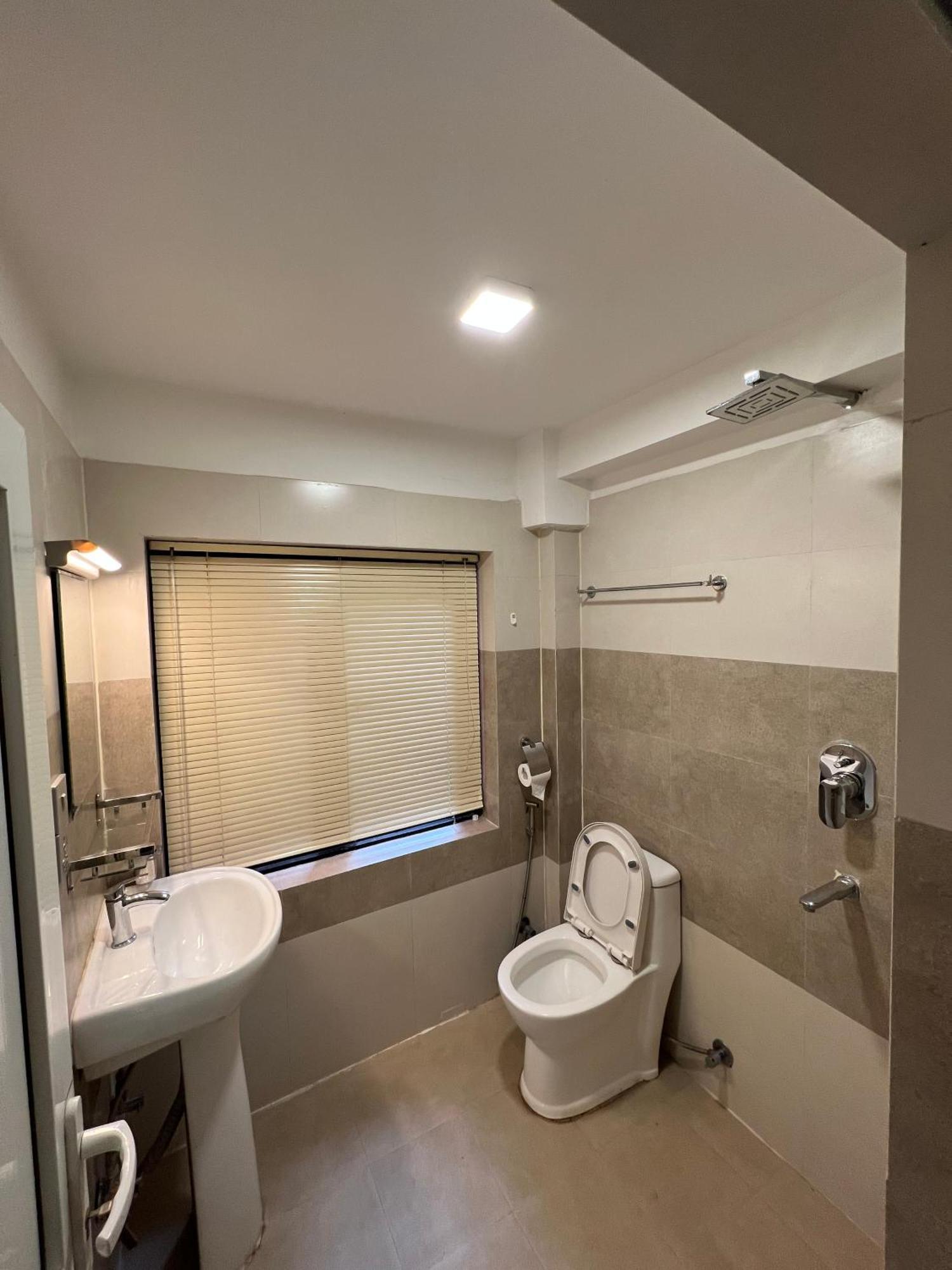 Sichu Chhen Apartamento Lalitpur Exterior foto